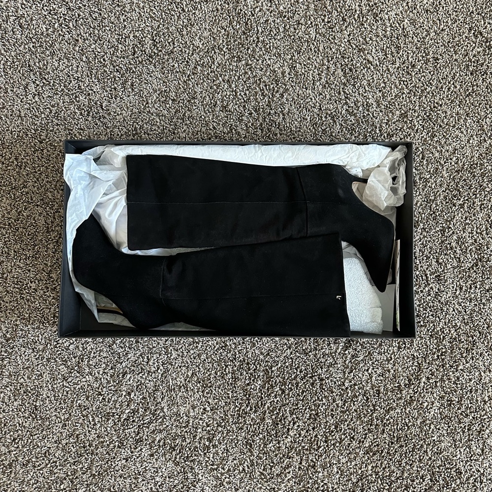 Larroudé Kate Boot In Black Suede, size 6 - Picture 5 of 7